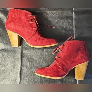 Maurices Burgundy Lace Up Ankle Boot Sz 8 with 3in Heel